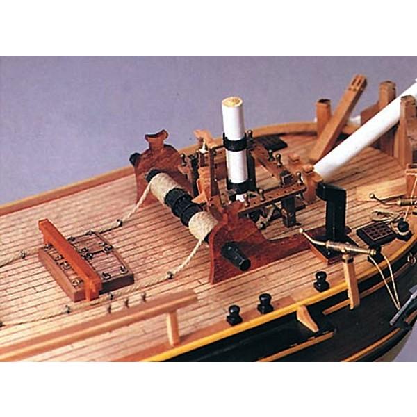 帆船模型キット バウンティ     商品情報    長さ：７５０mm日本語訳付属