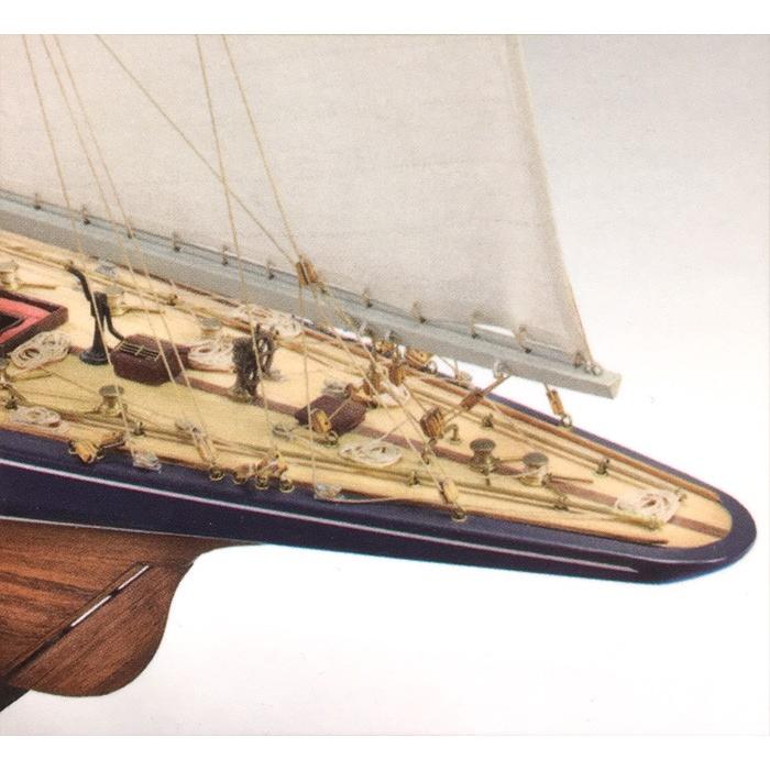 帆船模型キット エンデバー（J Class ヨット） : 木製模型