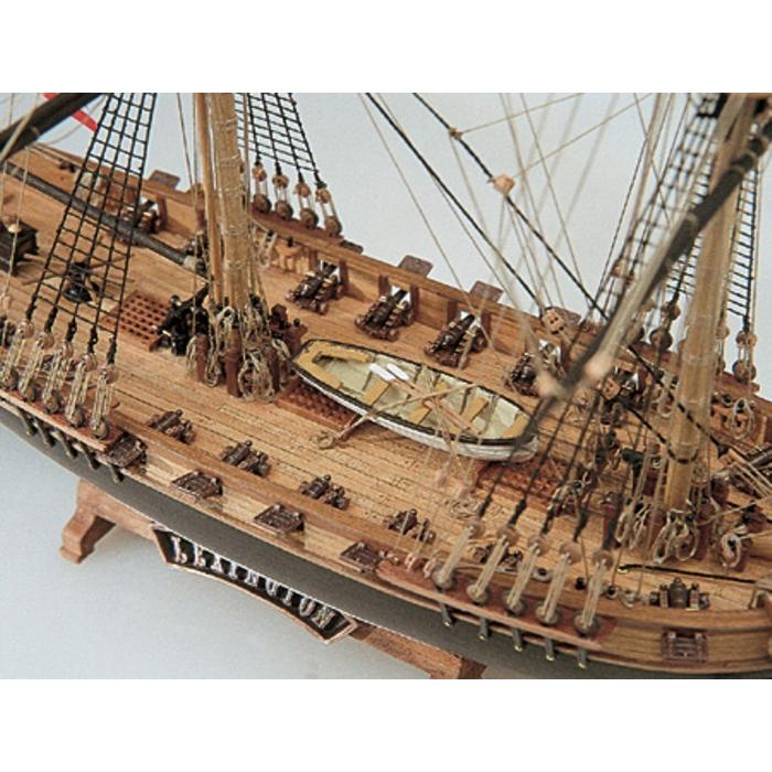 帆船模型キット レキシントン 1/100 : 木製模型キットのマイクロ