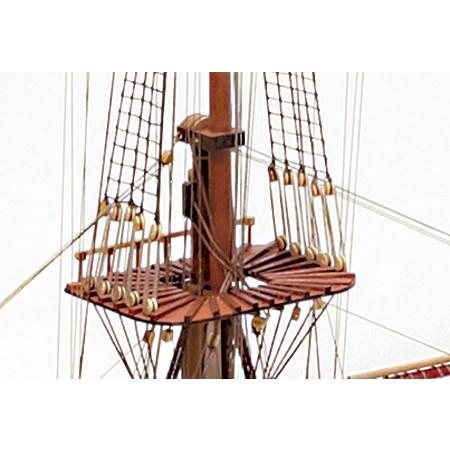 帆船模型キット サンティシマ トリニダー クロスセクション