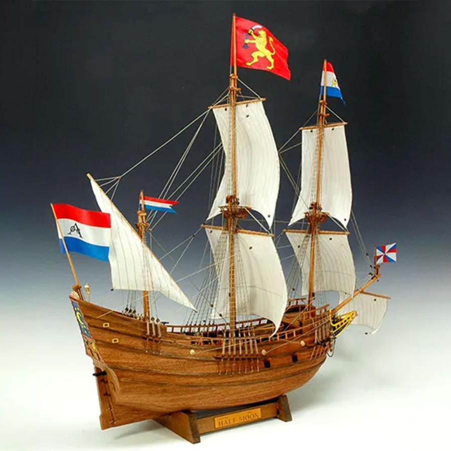 帆船模型キット ハーフムーン　1/40_1