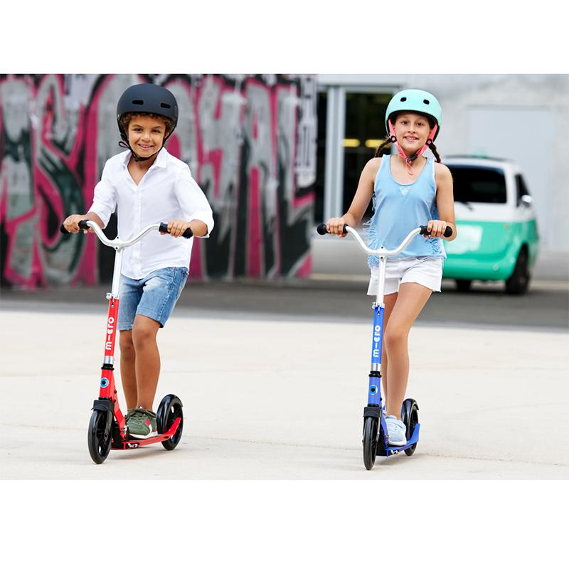 Micro Scooter マイクロ クルーザー 6歳〜 大きめのタイヤ Micro Scooter マイクロ クルーザー 6歳〜 大きめのタイヤ