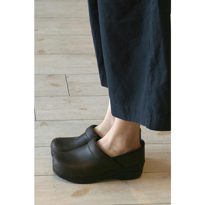 未使用級✨dansko ダンスコ　プロフェッショナル　オイルドレザー　36 dansko ダンスコ / Professional プロフェッショナル オイルド