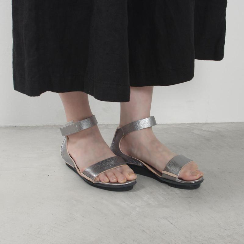 trippen（トリッペン） ストラップサンダル FAUSTINA-LAM/WAW WAW/LAM