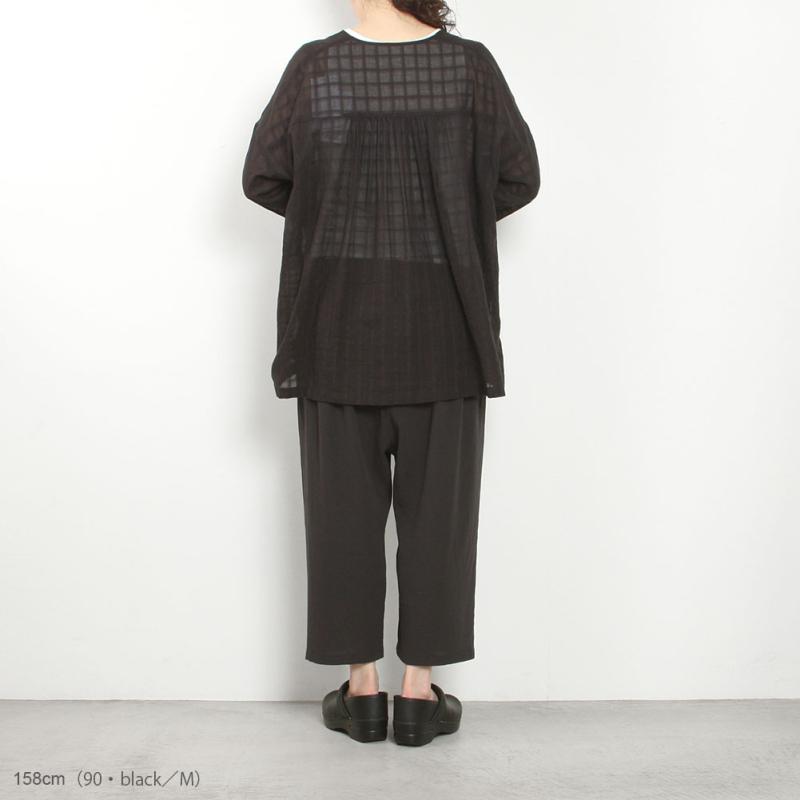 evam eva（エヴァムエヴァ） shadow check gathered pullover E251T204