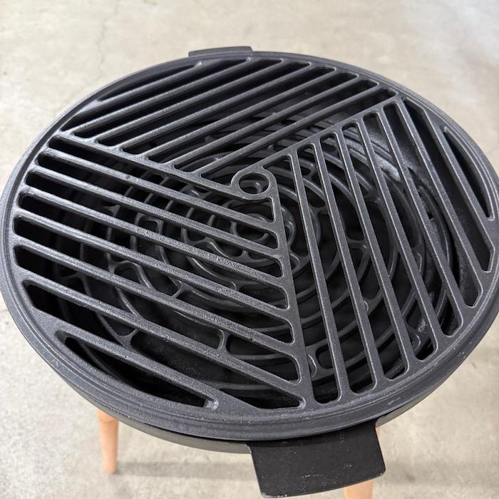 バーベキューグリル 鋳鉄 a+design プロップ オーク木製三脚 BBQ 炭火 