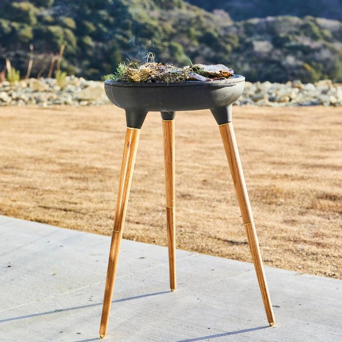 バーベキューグリル 鋳鉄 a+design プロップ オーク木製三脚 BBQ 炭火 