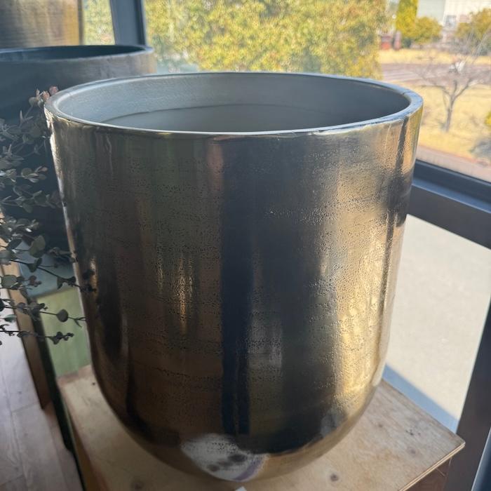 鉢カバー おしゃれ 高級 アンワール カーフ 13号 11号 アルミ製 ゴールド ブラック 室内 北欧 観葉植物 大型 丸型 KONTONの画像