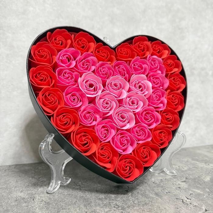 入浴剤 ギフト プレゼント おしゃれな花の形のバスフレグランス レッド