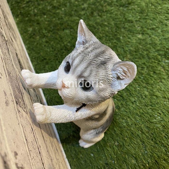 ベニーズキャット 窓の外を眺めてます（サバ白 子）猫 かわいい置物 おしゃれなアニマルオブジェ インテリア ネコ  玄関 庭 |  | 06