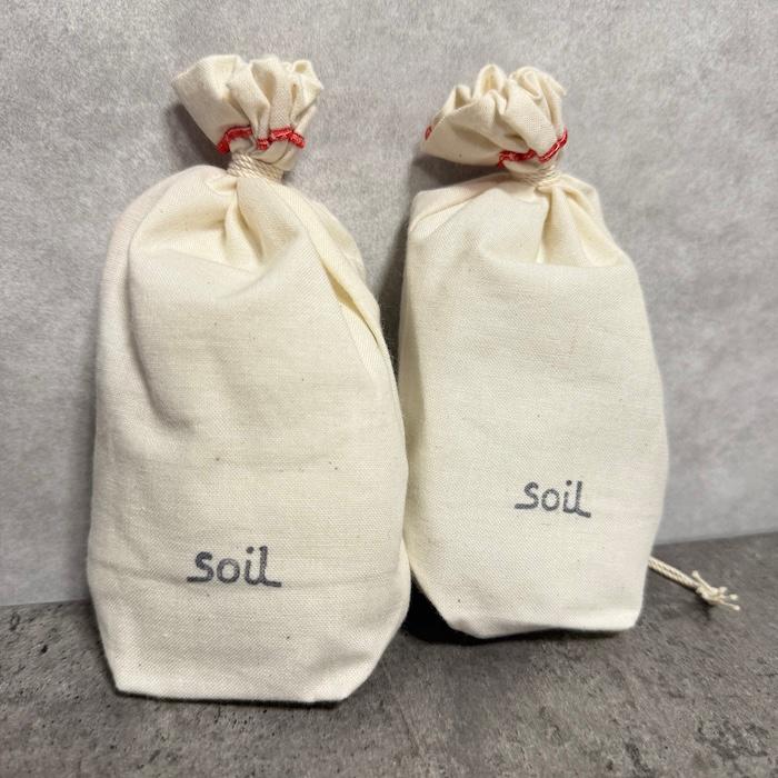 soil soil DRYING SACK 珪藻土 吸湿脱臭剤 自然素材 高い吸湿性 スニーカーや革靴におすすめ 湿気対策 日本製 : ミドリ ...
