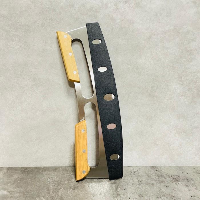 ピザカッター オークハンドル ピザ用品 a+design おしゃれ 半月型 メッツァルーナ ピザ包丁 ローラー 洗いやすい 高級 |  | 04