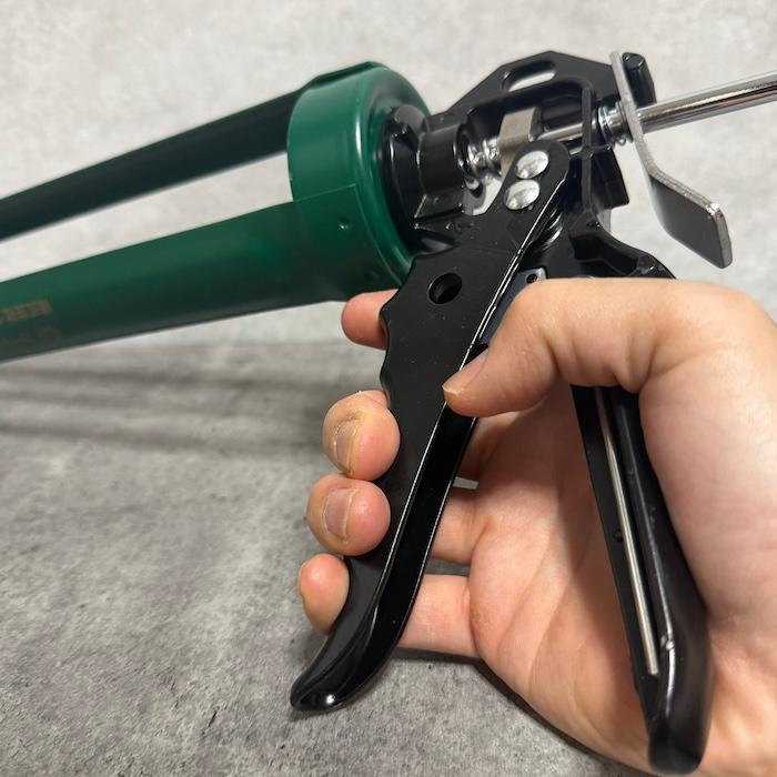 リアリーターフ 専用ボンドガン 1.2kg用 ボンド別売り 人工芝と防草