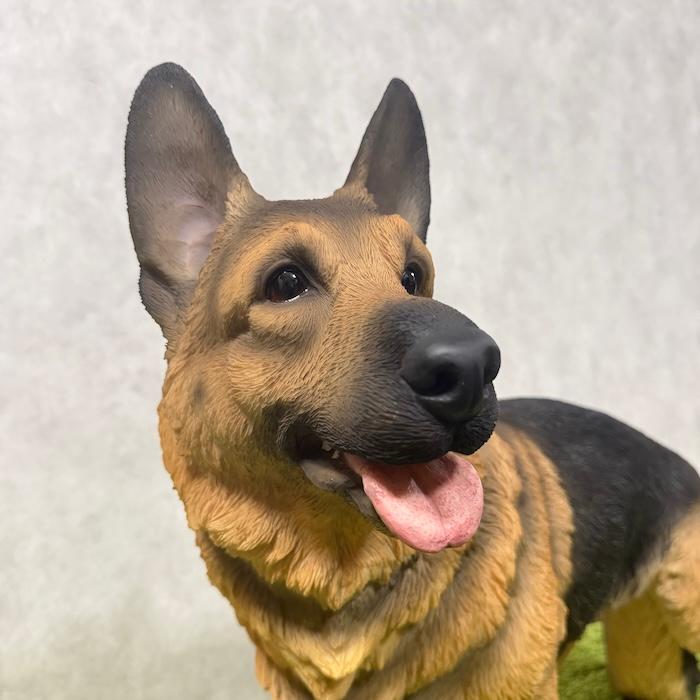 WOOBIA（ウービア） 犬 置物 大型 動物 立ち止まる ジャーマン