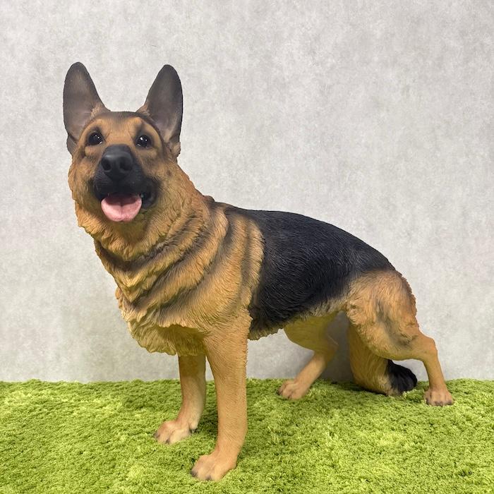ジャーマン·シェパード 置物 鋳物製 WOOBIA（ウービア） 犬 置物 大型 動物 立ち止まる ジャーマン