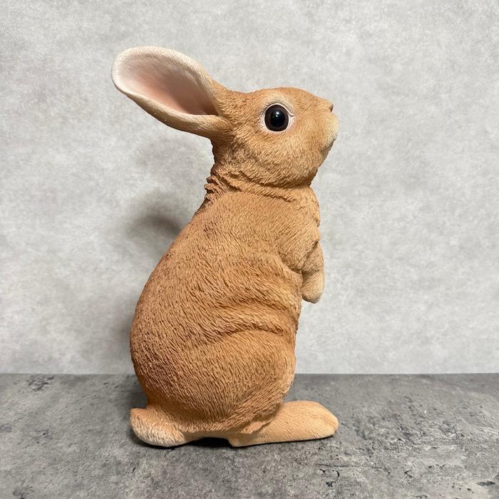WOOBIA（ウービア） 置物 動物 見上げて立つベージュ白ウサギ 高さ25.5