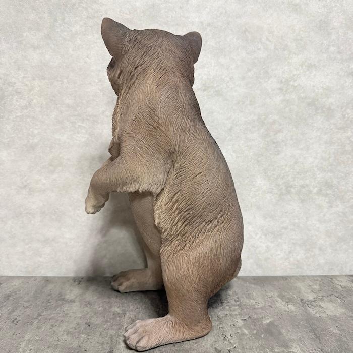 置物 動物 立ち上がったアライグマ 高さ48cm 巨大オブジェ woobia