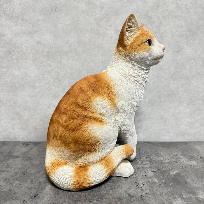 置物 猫 動物 かわいい 巻き座り茶トラ白猫 大 ネコ 高さ30.5cm woobia