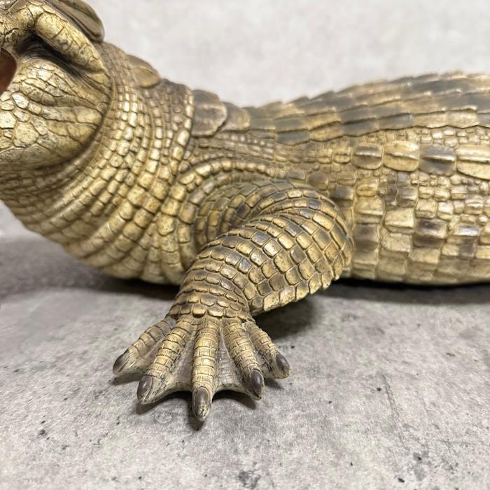 置物 動物 威嚇するワニ 横幅77.5cm woobia おしゃれ 大きい 玄関