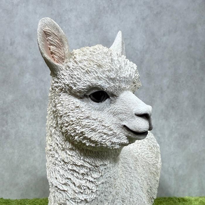 WOOBIA（ウービア） 置物 動物 左向きに立つアルパカ 大 高さ56cm