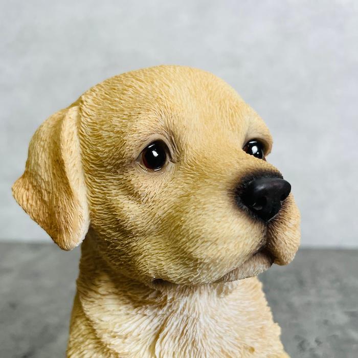 WOOBIA（ウービア） 置物 犬 かわいい 動物 玄関 お座りラブラドール