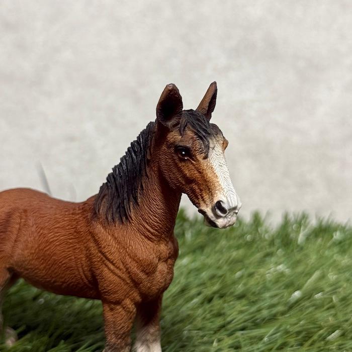 馬 置物 立つブラウン馬 高さ11cm おしゃれ かわいい 玄関 インテリア
