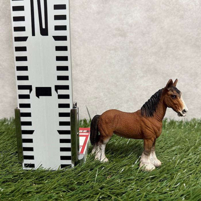 WOOBIA（ウービア） 馬 置物 立つブラウン馬 高さ11cm おしゃれ