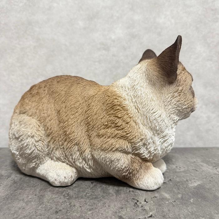 置物 猫 動物 かわいい 不機嫌なシャム猫 ネコ 高さ17.8cm woobia