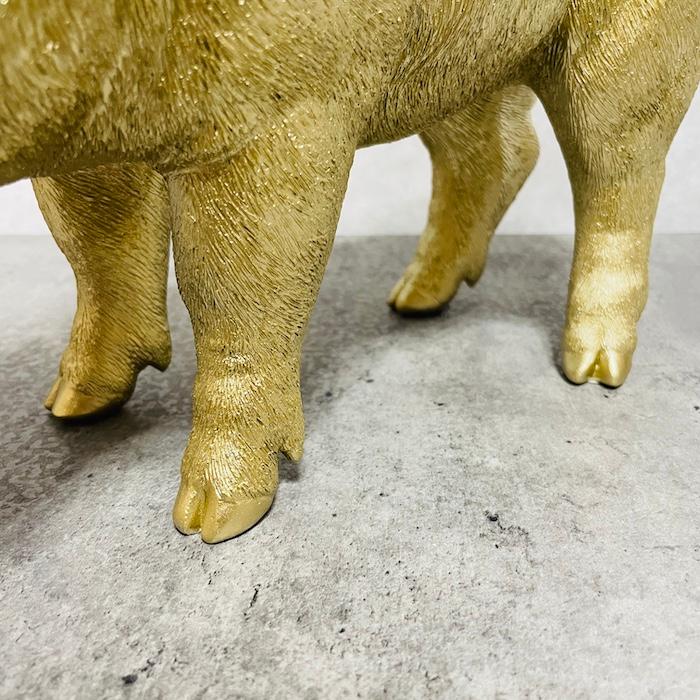 置物 動物 下を向く金色子豚 ゴールド 金色 縁起物 横幅37.6cm woobia
