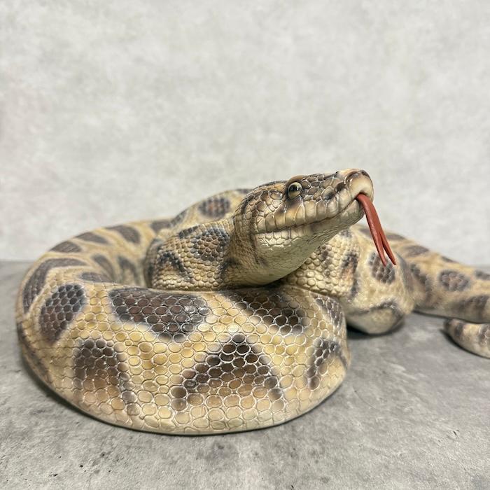 WOOBIA（ウービア） 蛇の置物 ブラウンうわばみ 横幅45cm ヘビ 巨大