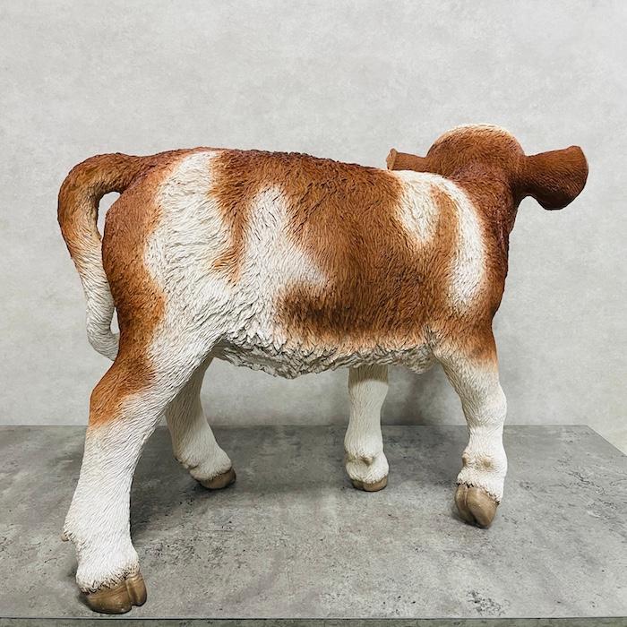 置物 動物 見上げる子牛 高さ42.5cm woobia おしゃれ 大きい 玄関