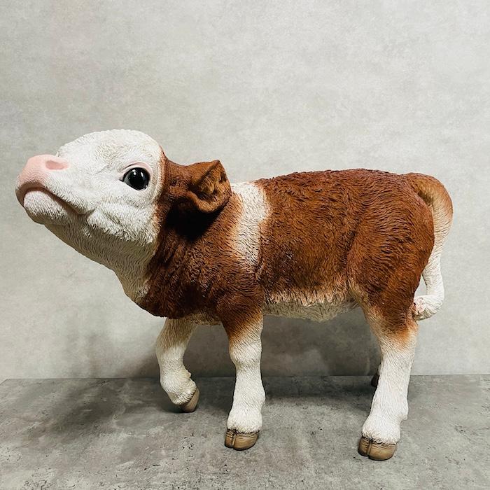 置物 動物 見上げる子牛 高さ42.5cm woobia おしゃれ 大きい 玄関