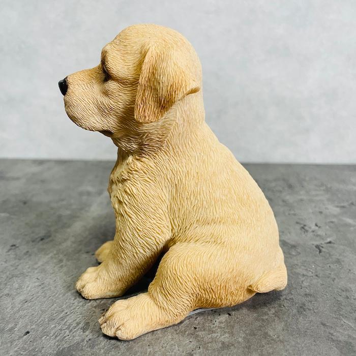 置物 犬 かわいい 動物 玄関 頭を上げるラブラドールレトリバー