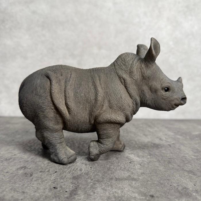 置物 動物 歩き出すサイ 小 高さ13cm  woobia おしゃれ 大きい 玄関インテリア 庭 かわいいオブジェ リアル |  | 07