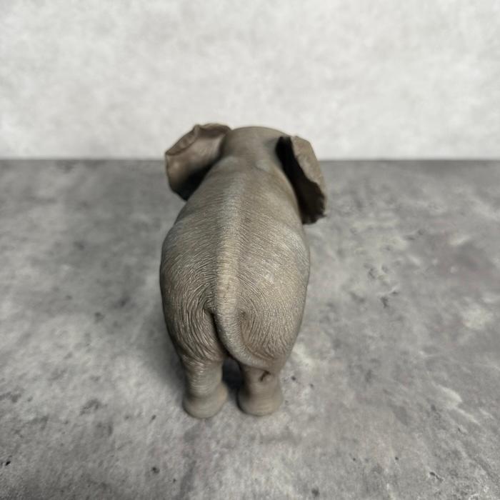 WOOBIA（ウービア） 置物 動物 鼻を上げるゾウ 横幅16.9cm 象 縁起物