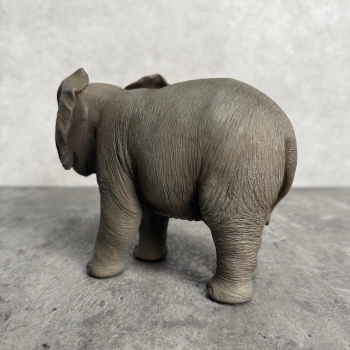WOOBIA（ウービア） 置物 動物 鼻を上げるゾウ 横幅16.9cm 象 縁起物