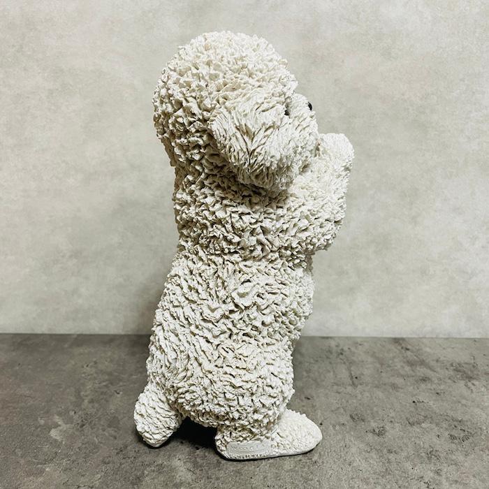 置物 犬 高さ22cm かわいい 動物 玄関 おねだりプードル 白 おしゃれ