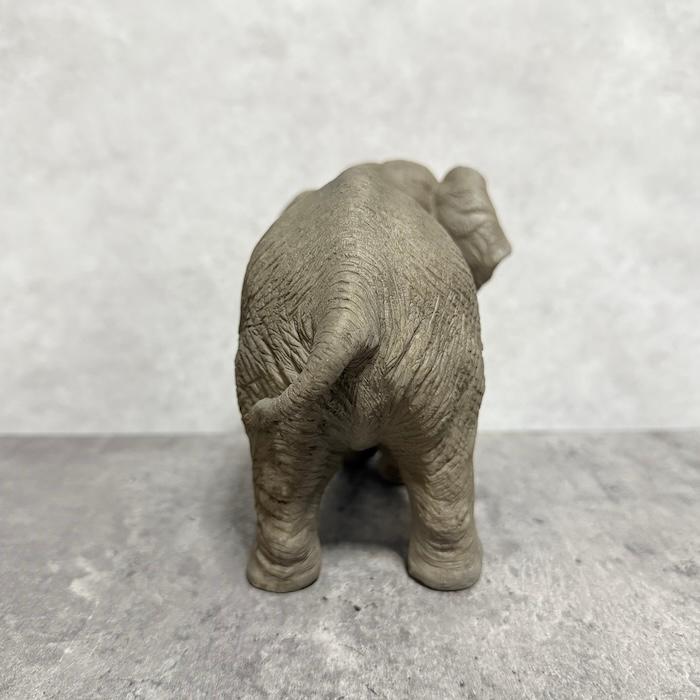 WOOBIA（ウービア） 置物 動物 歩く子ゾウ 高さ12cm 象 縁起物 風水