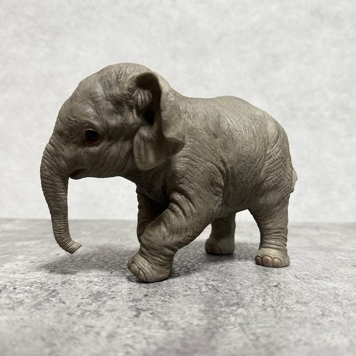 置物 動物 歩く子ゾウ 高さ12cm 象 縁起物 風水 woobia おしゃれ