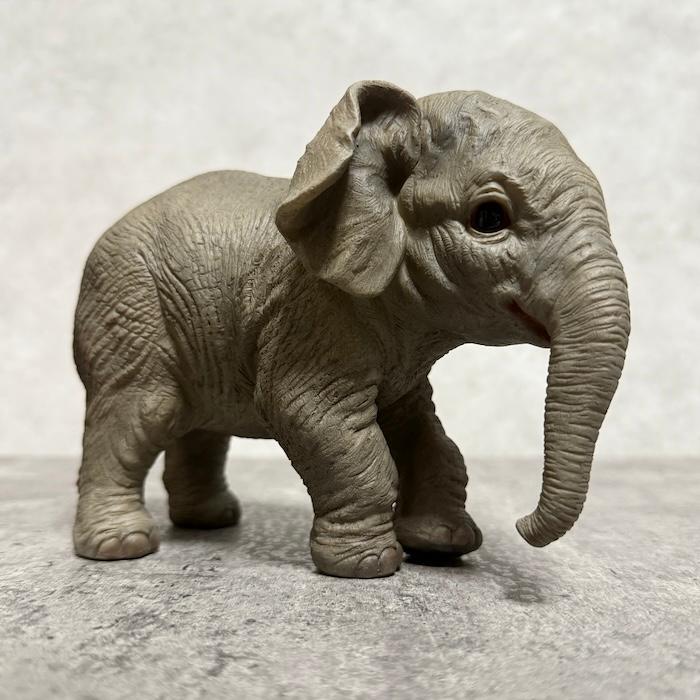 置物 動物 歩く子ゾウ 高さ12cm 象 縁起物 風水 woobia おしゃれ