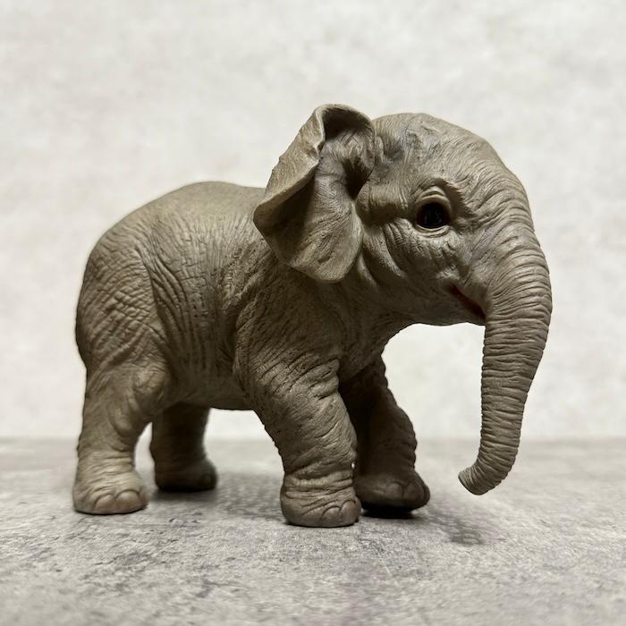 置物 動物 歩く子ゾウ 高さ12cm 象 縁起物 風水 woobia おしゃれ