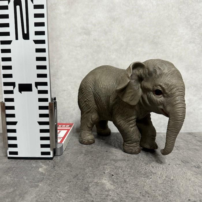 置物 動物 歩く子ゾウ 高さ12cm 象 縁起物 風水 woobia おしゃれ
