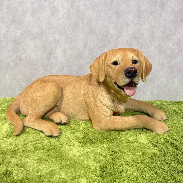WOOBIA（ウービア） 犬 置物 大型 動物 うつぶせ ラブラドール
