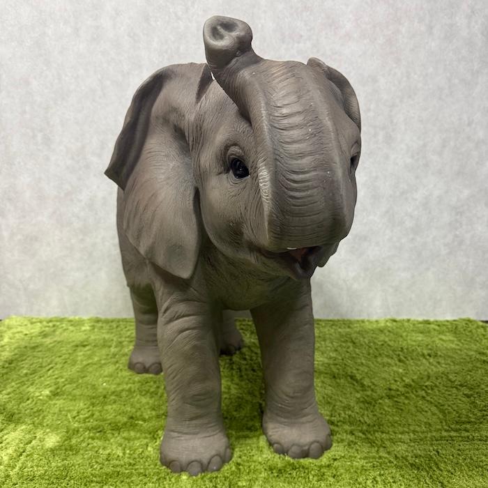 WOOBIA（ウービア） 置物 動物 鼻を上げるゾウ 象 特大 横幅95cm