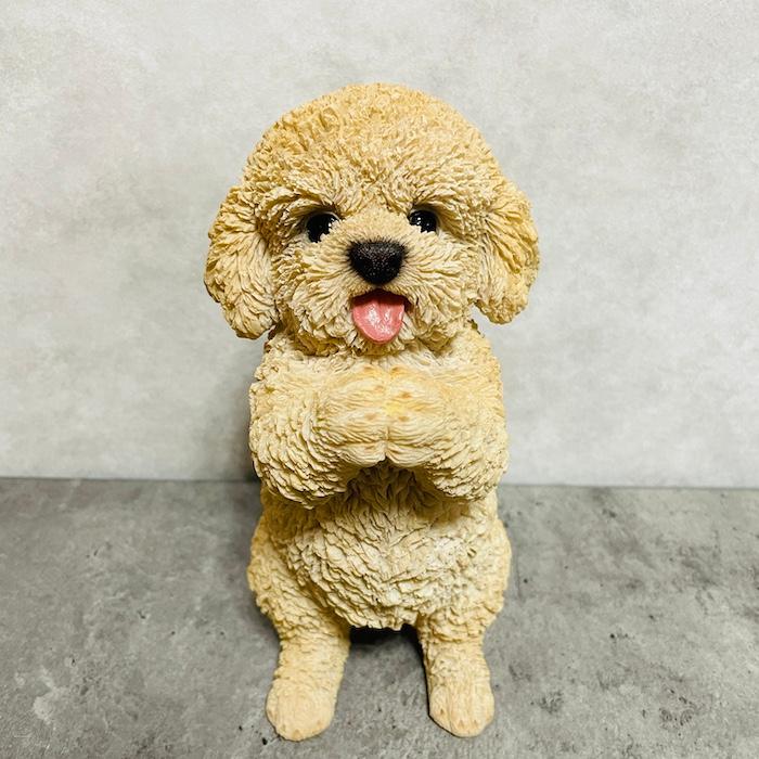 プードルの置物 WOOBIA（ウービア） 置物 犬 高さ22cm かわいい 動物 玄関 おねだり