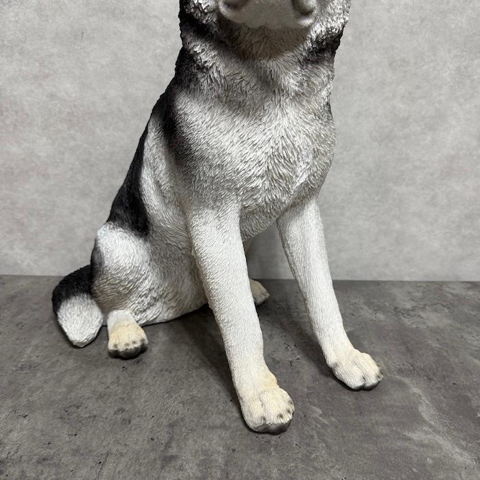 WOOBIA（ウービア） 犬 置物 大型 かわいい 動物 玄関 お座り 