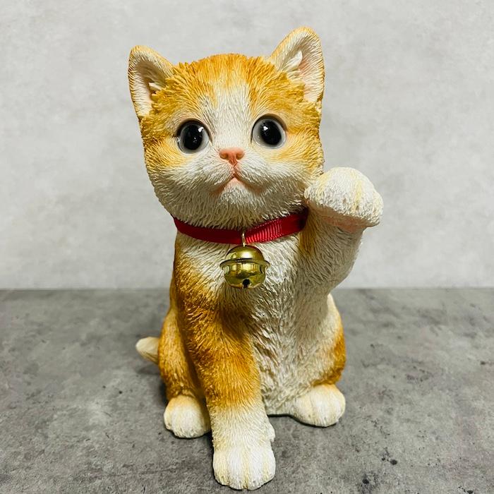 【縁起物】特大サイズ 招き猫 置物 左手上げ 耳より上 1点物 かわいい 置物 左手を上げる茶トラ白招き猫 商売繁盛 縁起物 おしゃれ