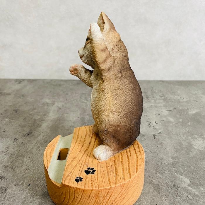 スマホスタンド 卓上 猫 おもしろ 動物 キジトラ白猫 ネコ 置物 かわいい おしゃれ 写真立て スマホホルダー woobia ウービア |  | 08