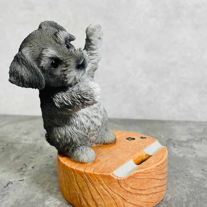 スマホスタンド 卓上 おもしろ 動物 シュナウザー ダークグレー 犬 置物 かわいい おしゃれ 写真立て スマホホルダー woobia ウービア |  | 07