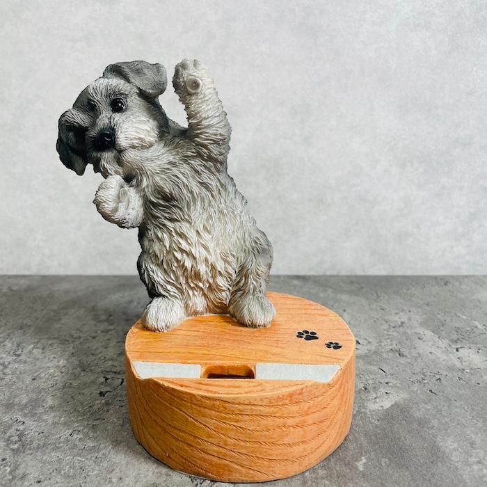 スマホスタンド 卓上 おもしろ 動物 シュナウザー ライトグレー 犬 置物 かわいい おしゃれ 写真立て スマホホルダー woobia ウービア |  | 04
